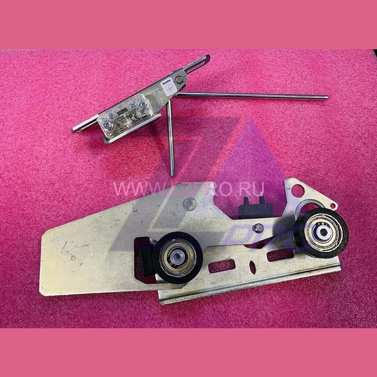 Замок дверей шахты в сборе, правый Premium T2 KEN-PM00SD0A0 Fermator