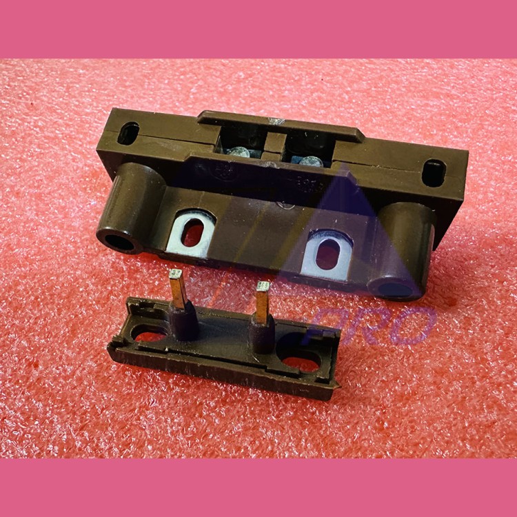 Контакт дверей KF9074 6400.00.0001 Selcom