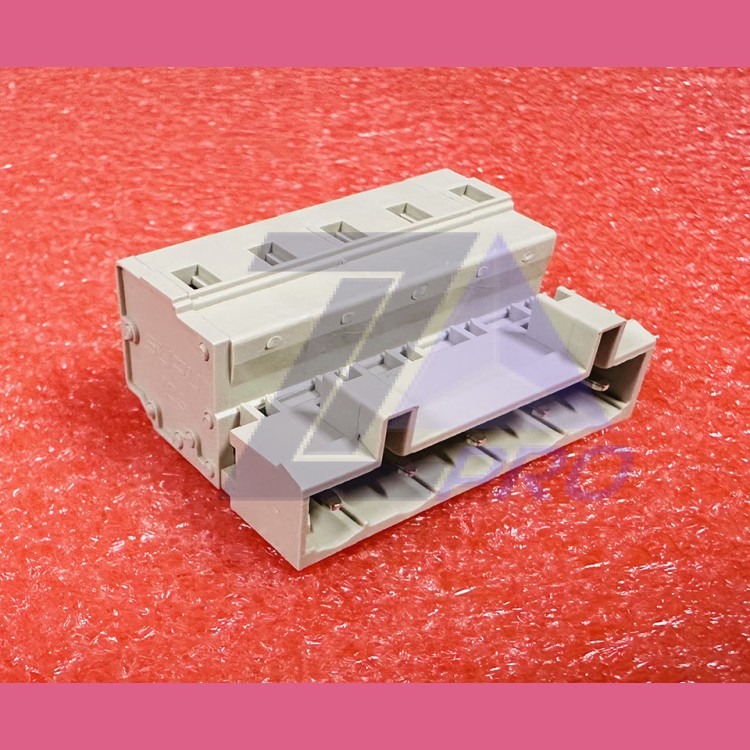 Разъем вилка 7,5мм 5 полюсов с ключом 475905 SUPU