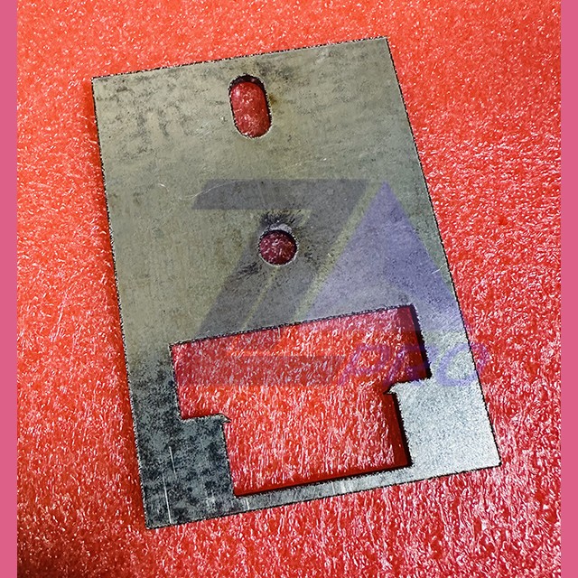 Кронштейн башмака (войлочного ползуна) ДК/ДШ EUROPA для лифта OTIS 2000 (98х70)