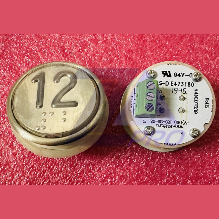 Кнопочный модуль с шрифтом Брайля 12 разъём под винт A4N107639 MA2D04-D-R-12 ЩЛЗ КМЗ