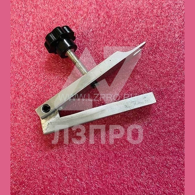 Фиксатор (стопор) дверей шахты/кабины Mitsubishi/Otis/THYSSENKRUPP