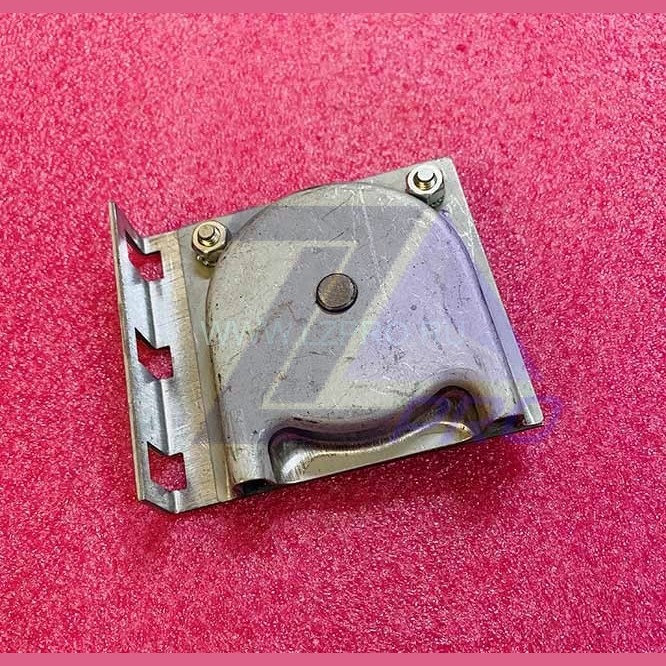 Шкив тросика правый TC807 SKG Metallschneider