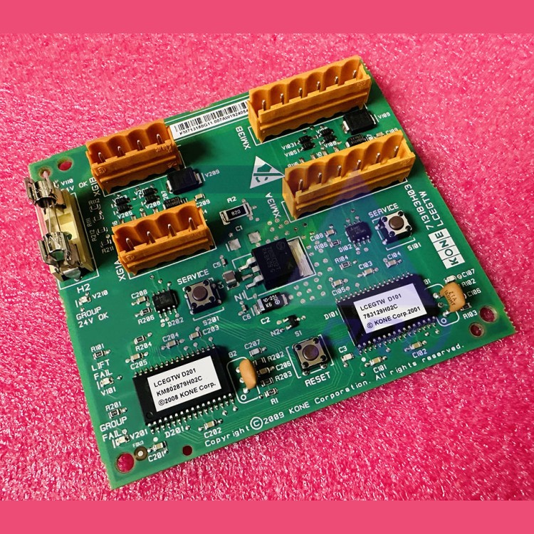 Плата групповой работы LCE GTW KM713180G11 Kone