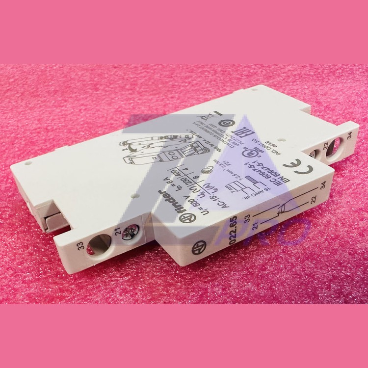 Блок дополнительных контактов 1NO+1NC 022.65 Finder