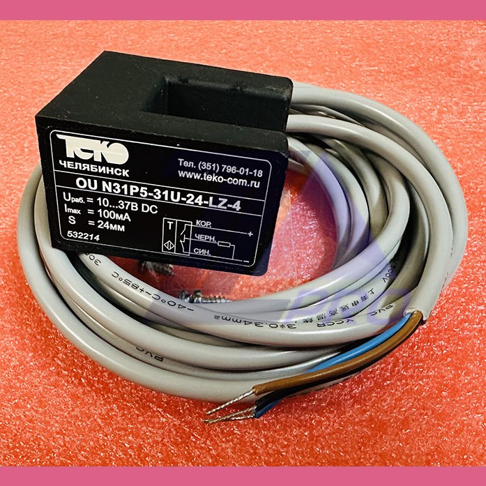 Датчик оптический OU N31P5-31U-24-LZ-4 ZAA629T2