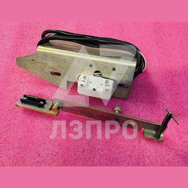 Замок привода дверей 0611Б.43.10.400-01 МЛЗ