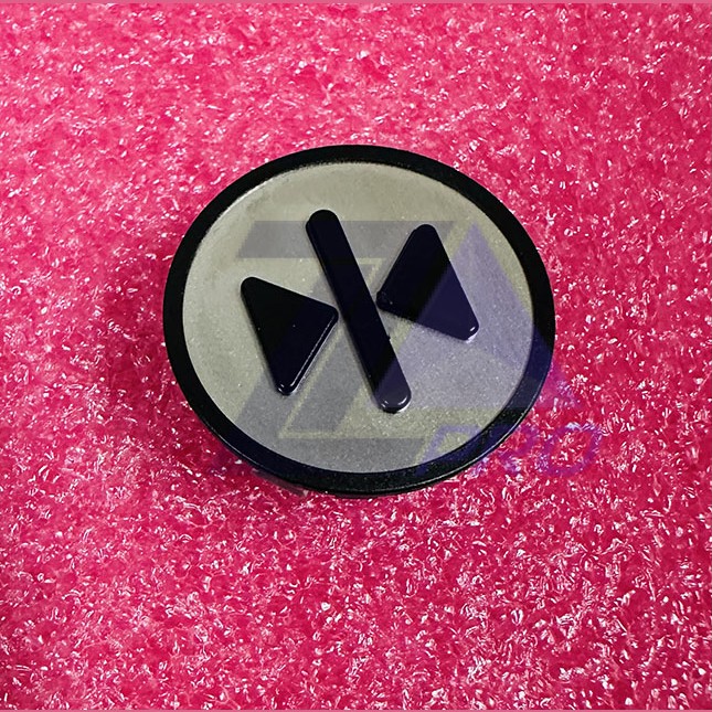 Толкатель кнопочного модуля (накладка) ">I<" черный KM801054G082 Kone