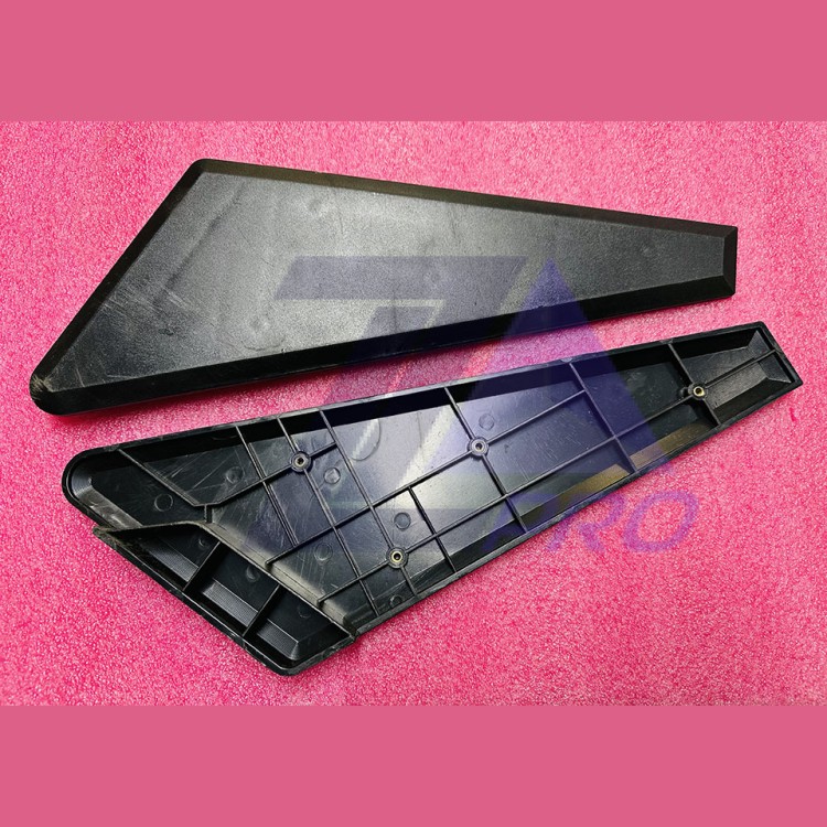 Отбойник (накладка) боковой левый траволатора GAA384KG1 Otis