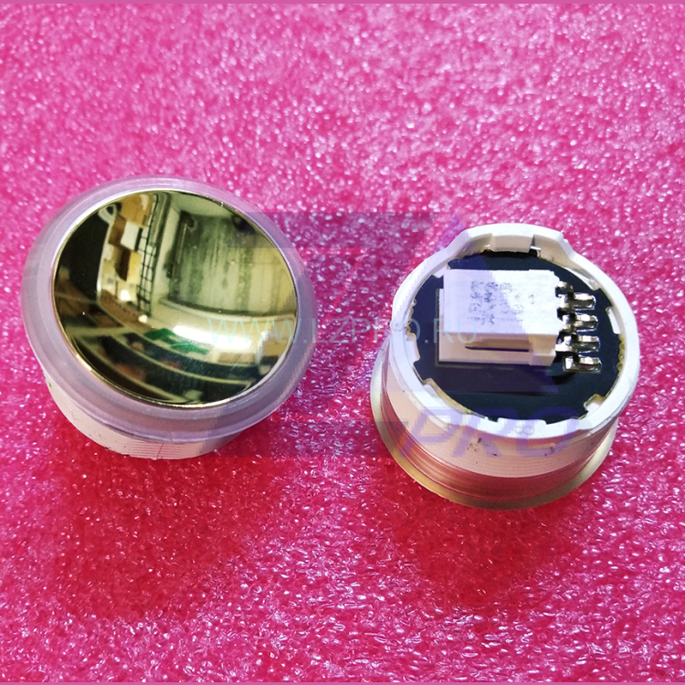 Кнопка (красный ореол, полир., золото, AMP разъем для MCS220) FAA25090AD211 Otis