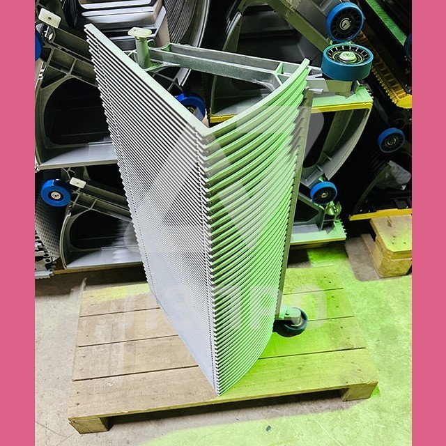 Ступень эскалатора 800мм RAL серая без демаркационных линий 9300 50639056 Schindler