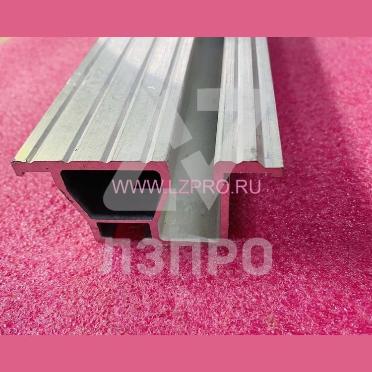 Порог дверей кабины центрального открытия привода Hydra Plus L=1600мм W-75мм Selcom Wittur