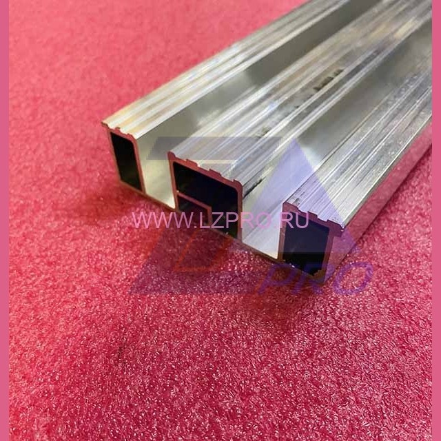 Порог ДК PRIMA-S TLD OP700 RH L-1095 мм ZAA280BR1 Otis