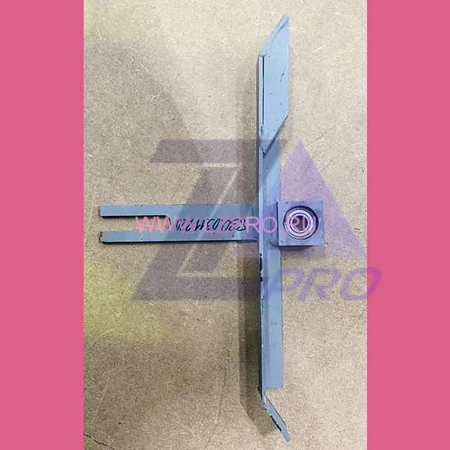 Отводка подвижная правая 830.03.11.220-01 КМЗ