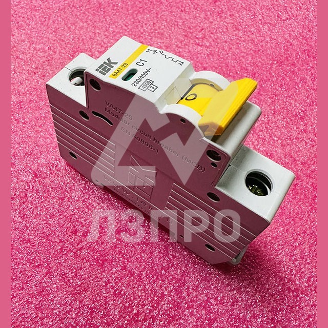 Выключатель автоматический ВА47-29 1Р C1 iEK
