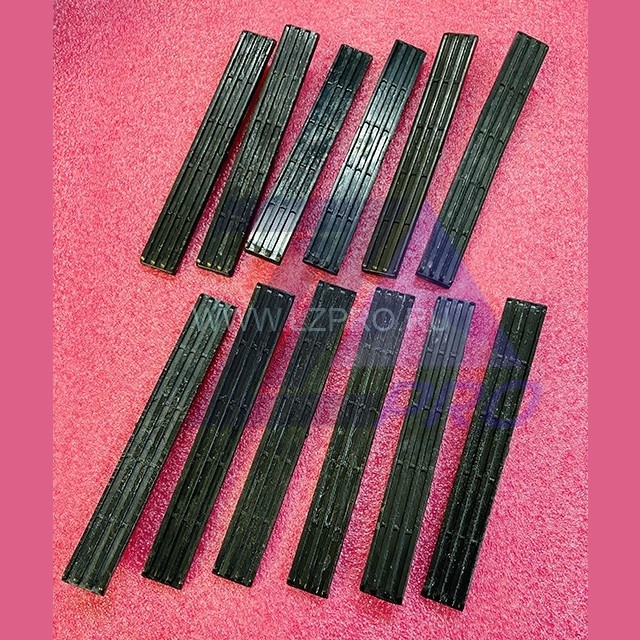 Комплект вкладышей башмака кабины L-150 мм ZAA2316AW3 Otis