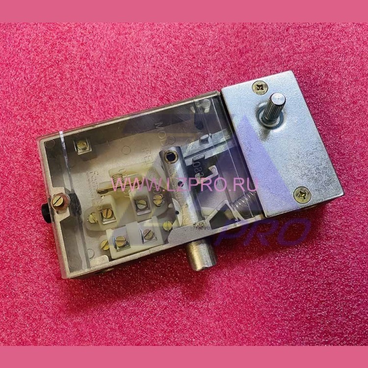 Замок левый (для дверей правого открывания) MODEL-S7550FER FEL0SD000 CRJ.FEL0SI000 Fermator