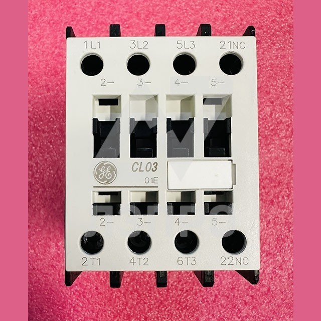 Контактор (3-полюсный, вспомогательные контакты NC, 25A 110/115V) CL03A301M General Electric