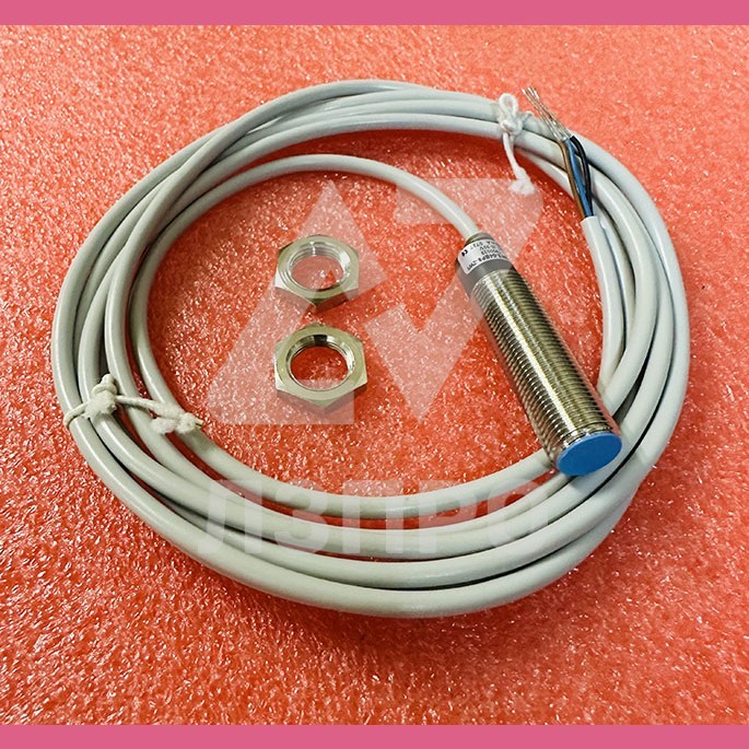 Индуктивный датчик IME12-04BPS-ZW1 SICK