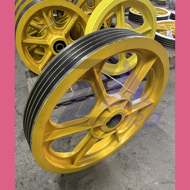 Шкив канатоведущий (575 мм, канаты 4x10 мм) TO260AK2 13VTR