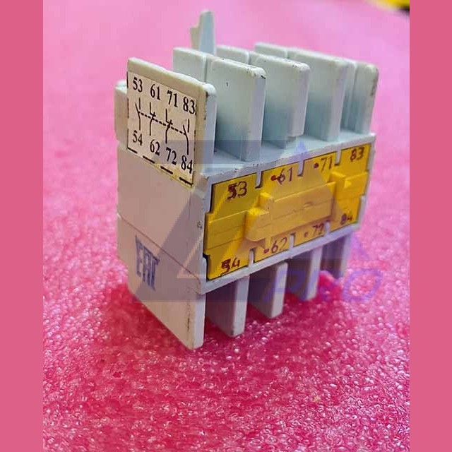 Стойка контактная к ПМ12010 2з+2р исп.А КЗЭ