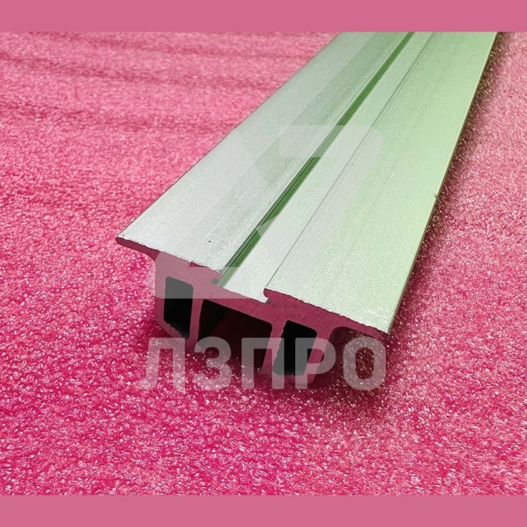 Направляющая поручня балюстрады L=2000мм GAA50APM1 Otis