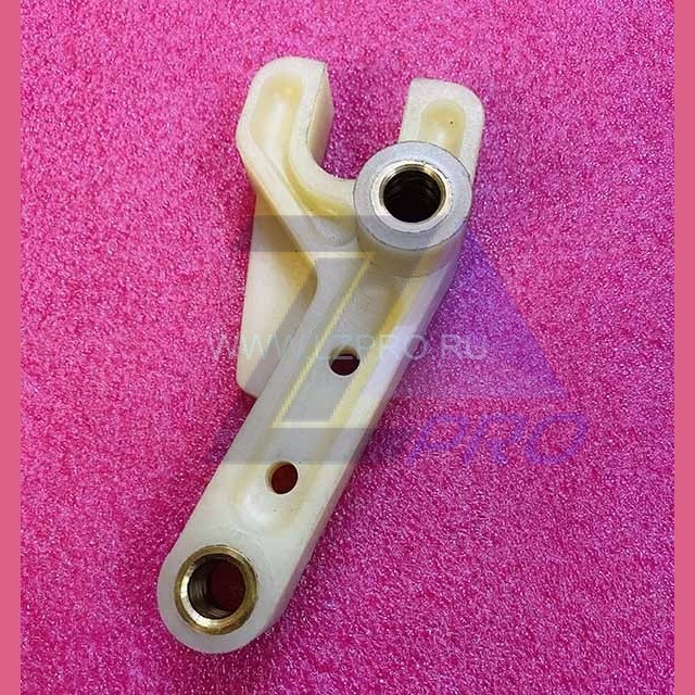 Рычаг отводки двери кабины 0463Б.23.15.240-1 МЛЗ